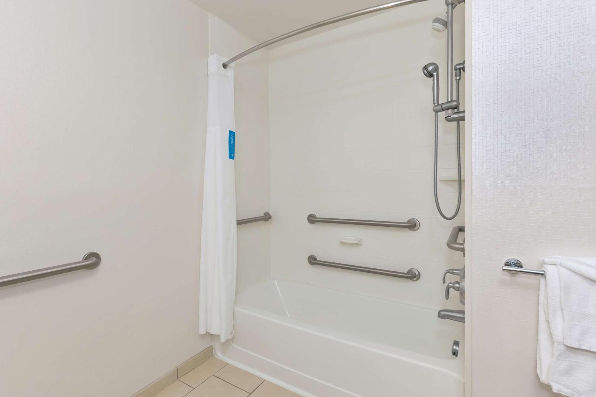 Hampton Inn And Suites Flint/Grand Blanc מראה חיצוני תמונה